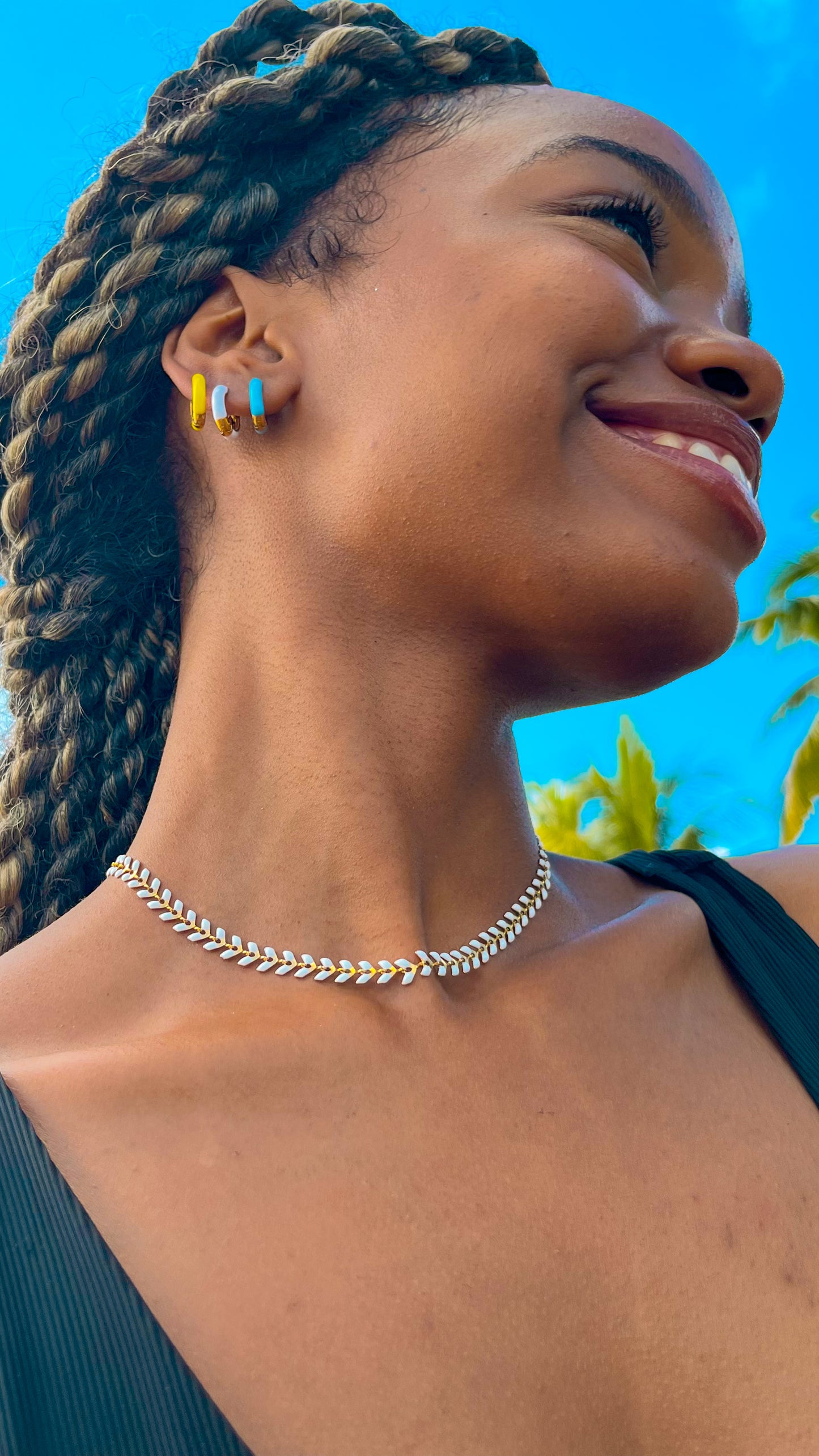 White fishbone golden necklace (PRE ORDER)