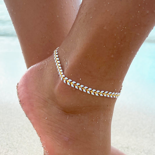White fishbone golden anklet