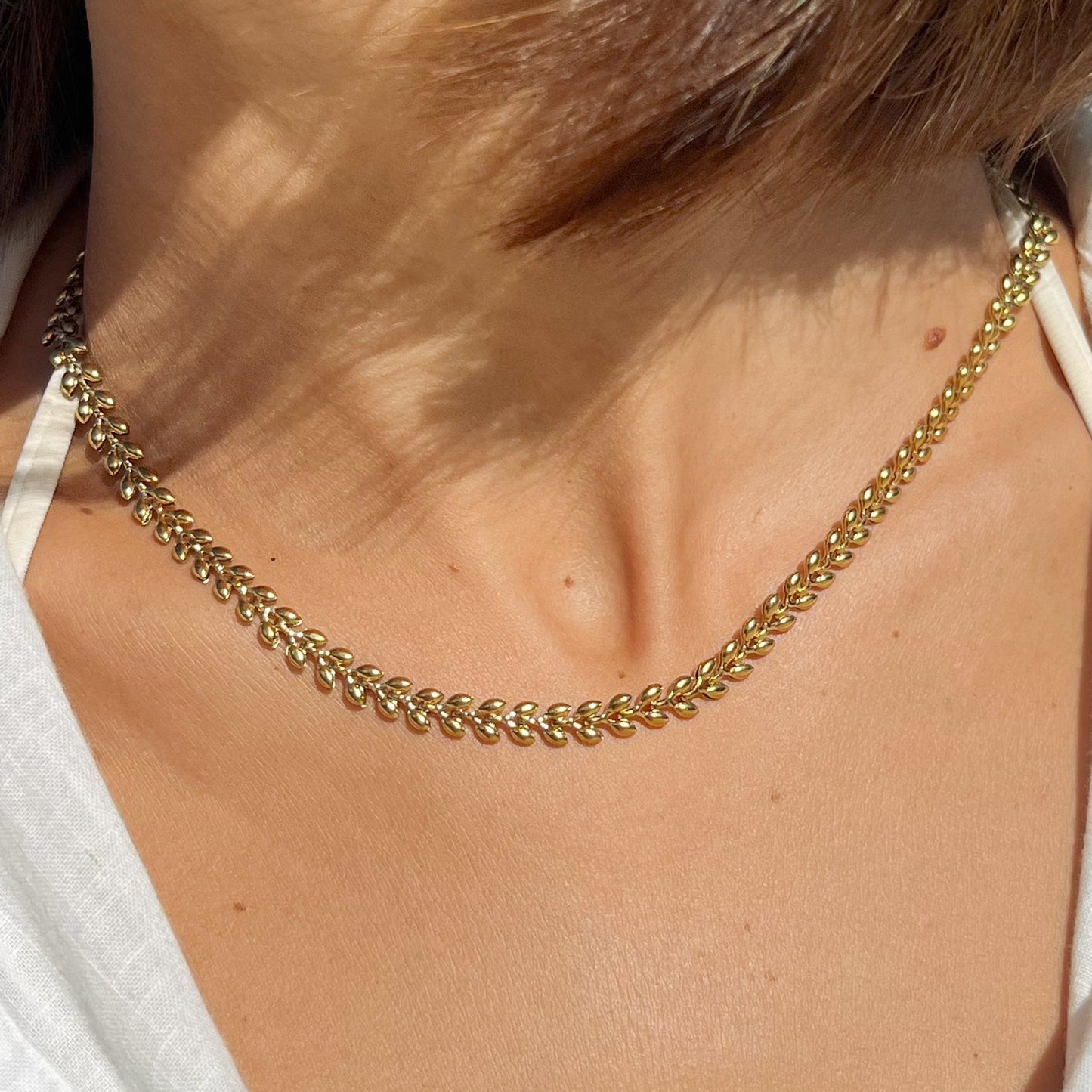 Golden fishbone necklace (PRE ORDER)