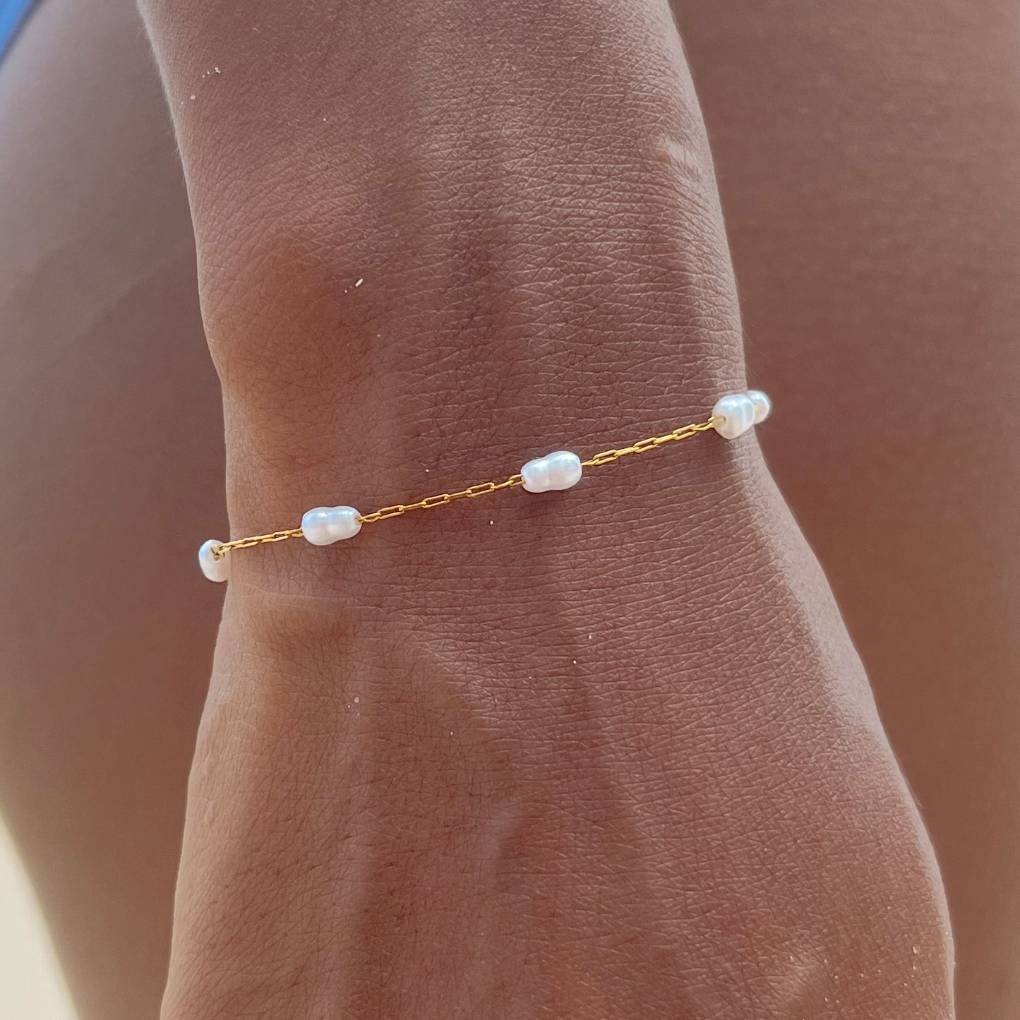 Mini pearl golden bracelet